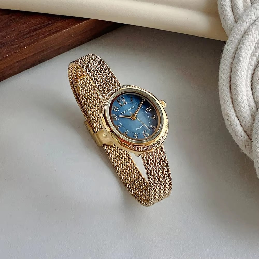 Kalonbd Retro exquisite oval Watch