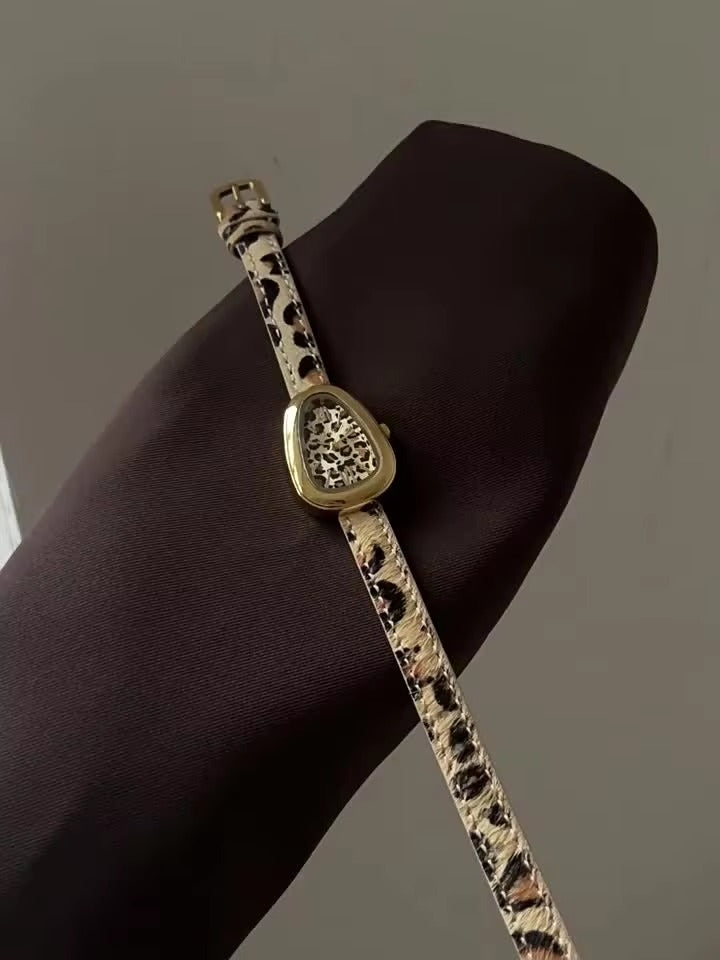 Kalonbd snake head leopard print watch