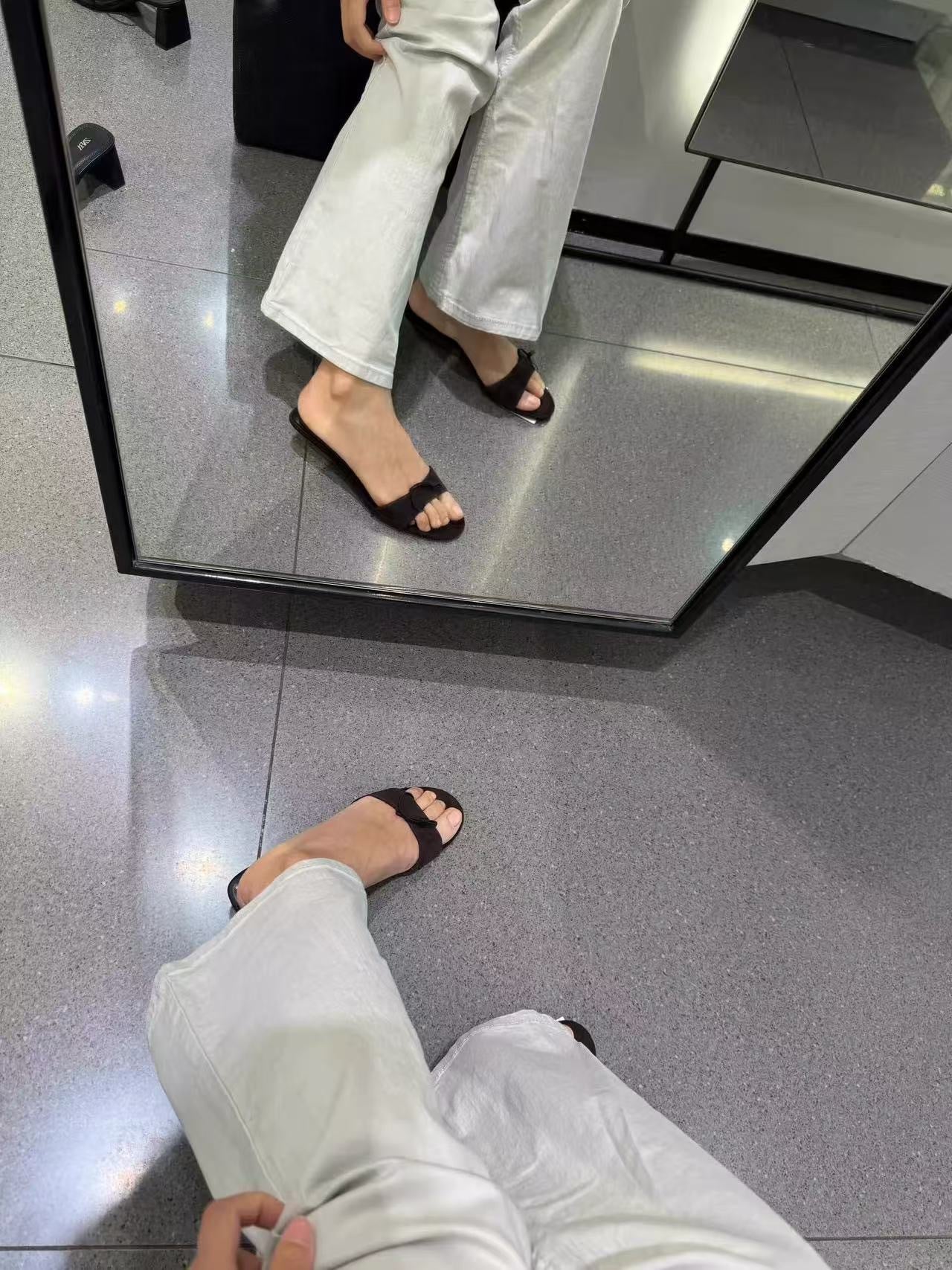KalonBd French suede flip flops - KALONBD.COM