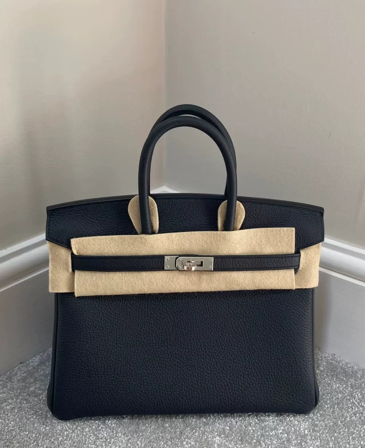 Kalonbd Togo Platinum Handbag-Black(Pre-book)