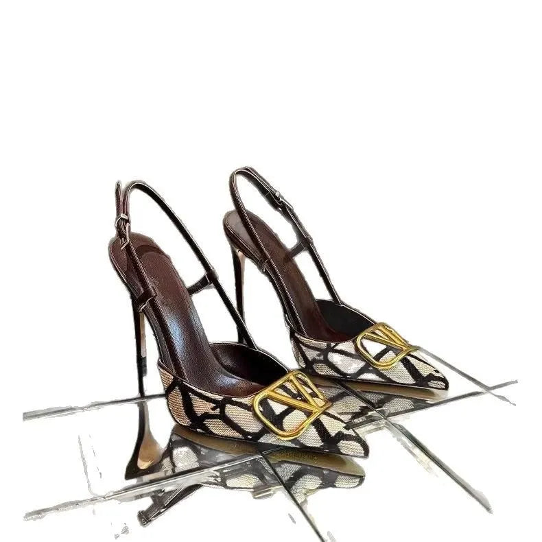 French-style Closed-Toe V-Buck Heels(Pre-book) - KALONBD.COM