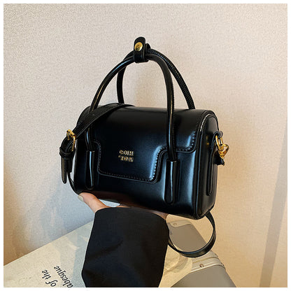 Elegant black Square Bag