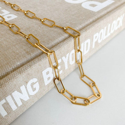 KalonBd Trendy gold paperclip necklace.