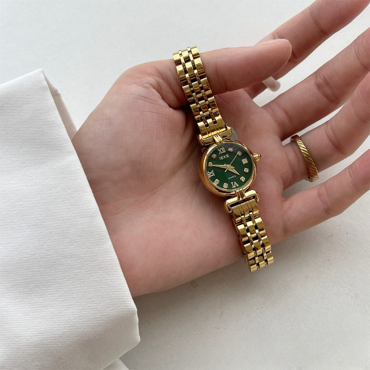 Classic emerald small gold watch