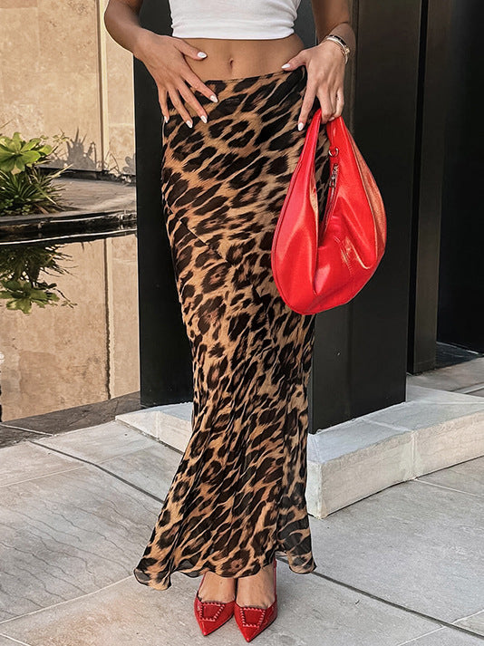 Leopard print chiffon skirt