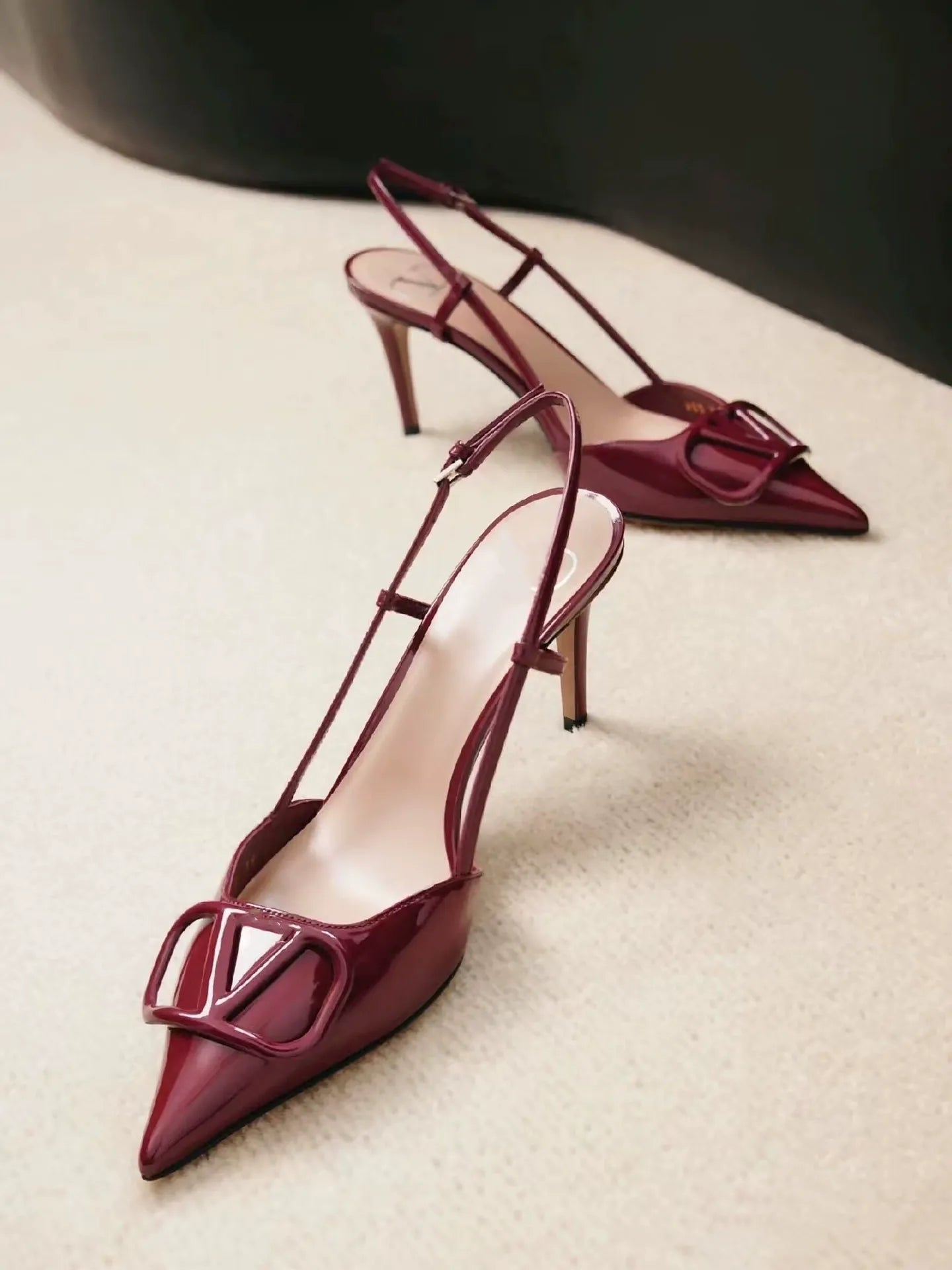 KalonBd pointed Kanglida V-brand heels-Burgundy(Pre-book) - KALONBD.COM