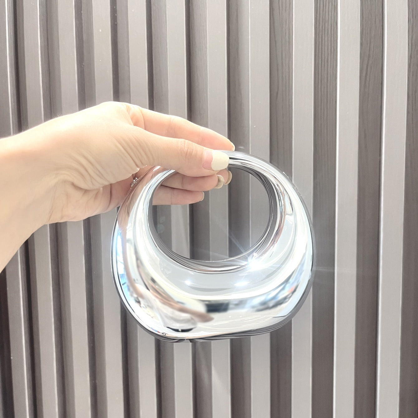 Kalonbd minimalist acrylic moon bag- Silver - KALONBD.COM