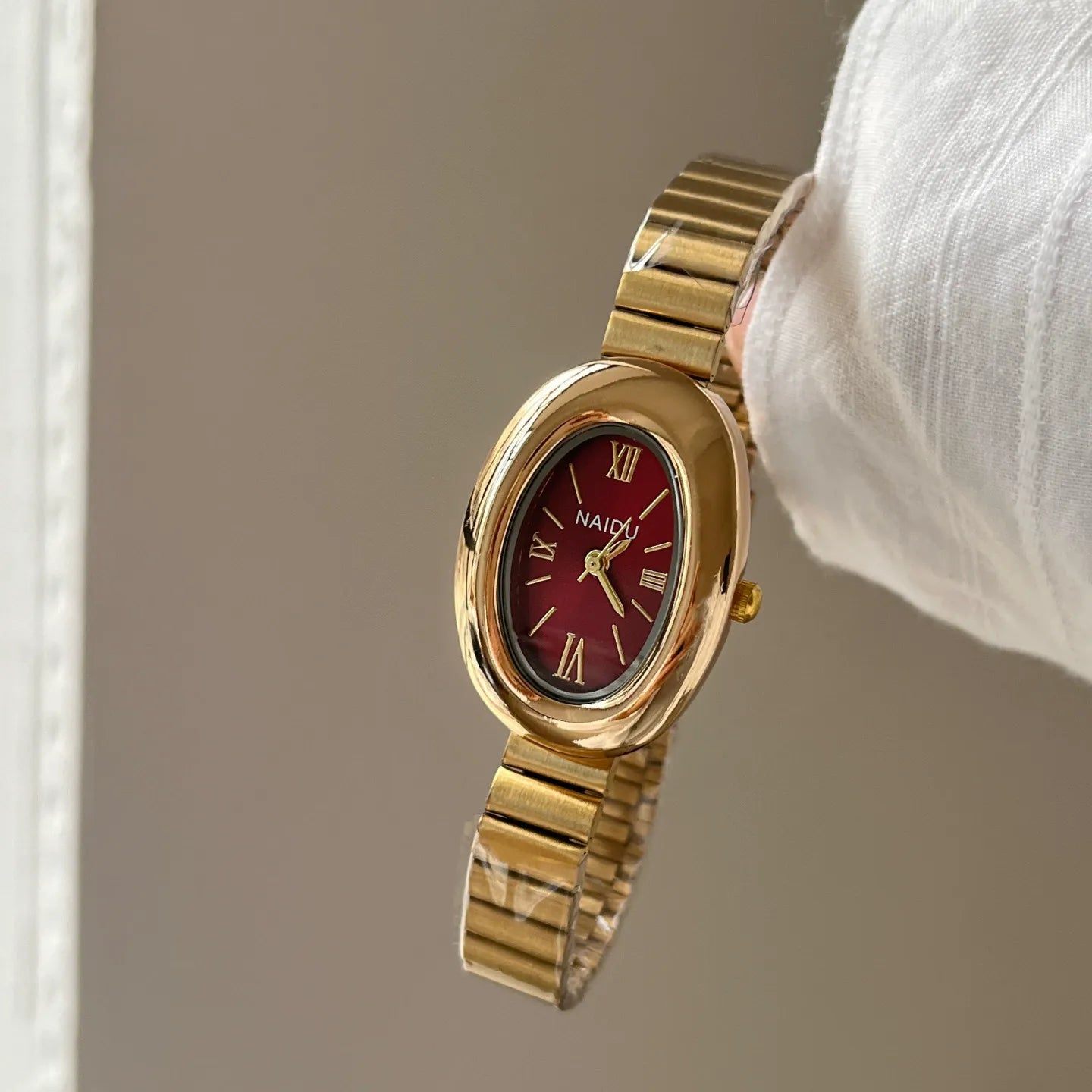 Kalonbd naidu's new oval gold watch
