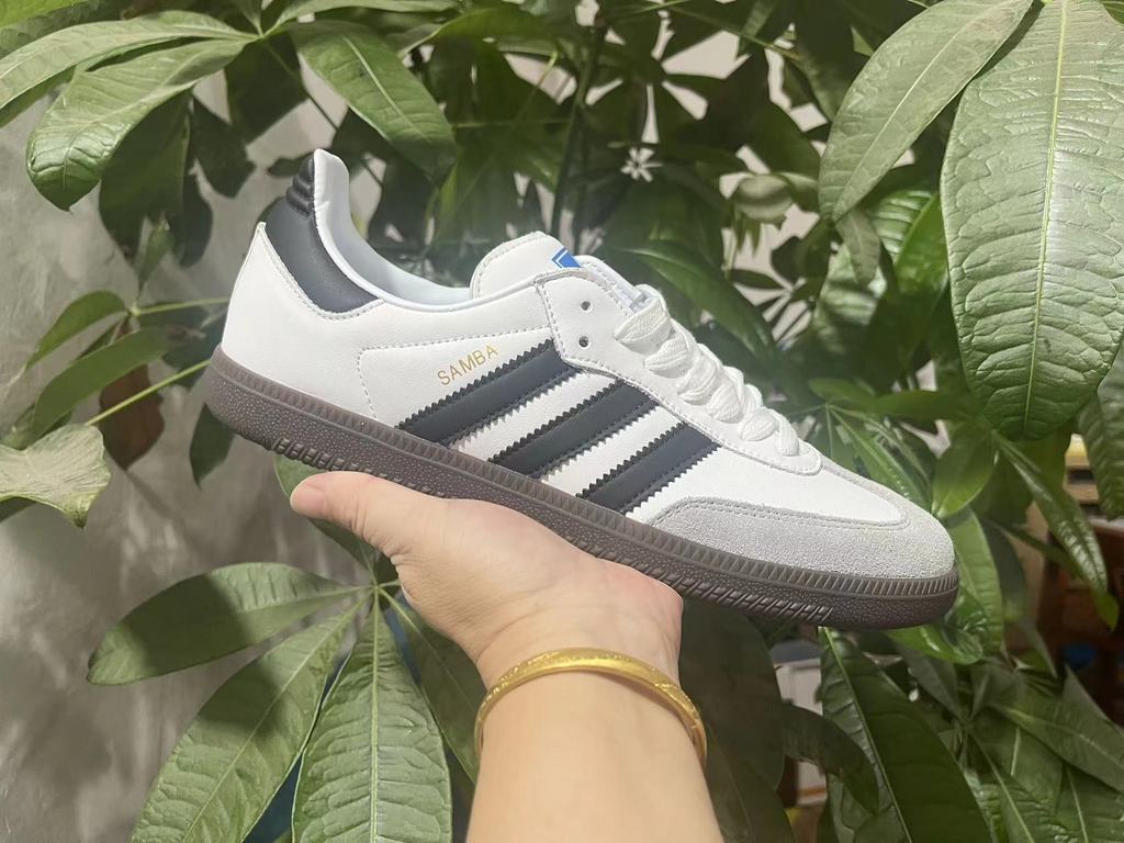 adidas samba casual sneaker