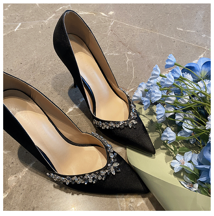 French rhinestone-trimmed heel