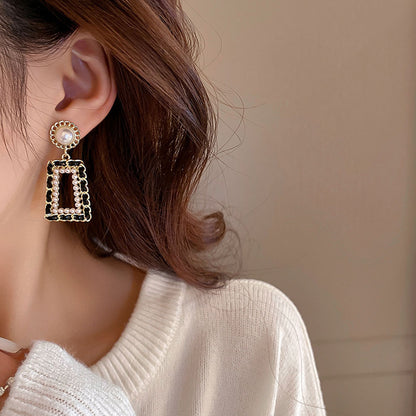 square shaped koren style earrings