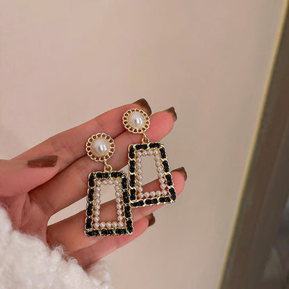 square shaped koren style earrings